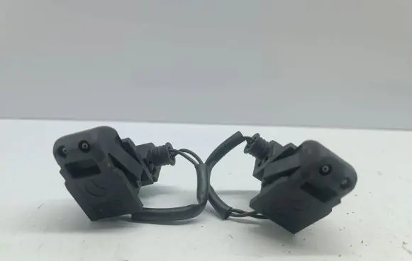 Mercedes-Benz CLK A209 C209 Windshield washer spray nozzle 