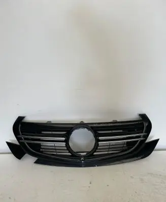 Mercedes-Benz EQC Front grill