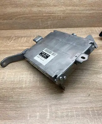 Toyota Prius (XW20) Engine control unit/module ECU 8966147120 2751005471