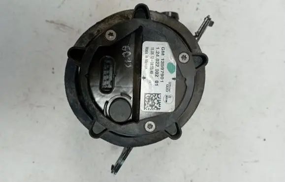 Chevrolet Volt II Electric auxiliary coolant/water pump 13597901