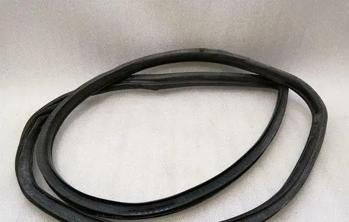 Porsche 911 997 Front door rubber seal 997537075