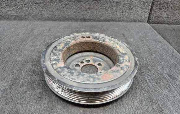 Audi A6 S6 C6 4F Crankshaft pulley 06F105243J 06F105243H