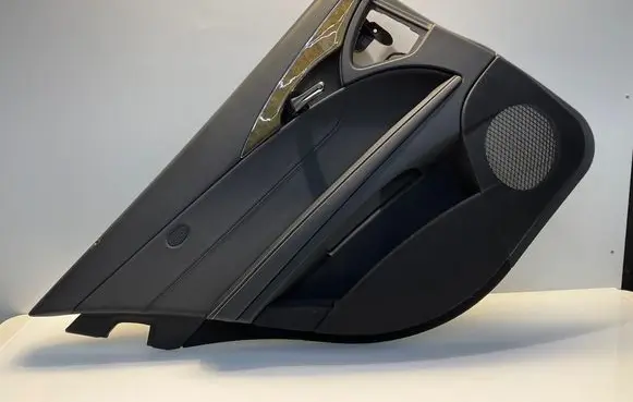 Mercedes-Benz E W211 Rear door card panel trim A2117305396 00007F40 7704812