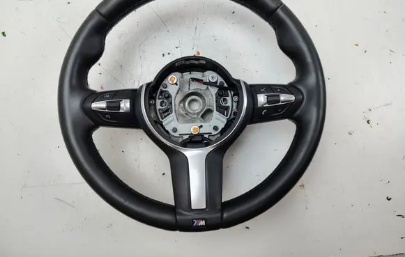 BMW 1 F20 F21 Steering wheel 307661364001