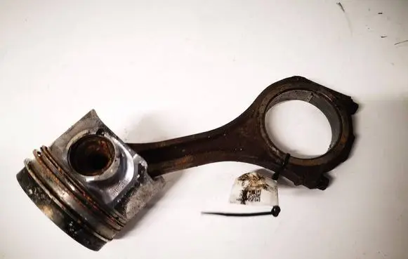 Audi Q7 4L Piston with connecting rod 