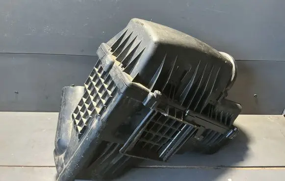 Peugeot 407 Air filter box 9654971680 9658337580 PSA4244
