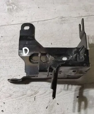 Peugeot 308 ABS pump bracket 9818902280