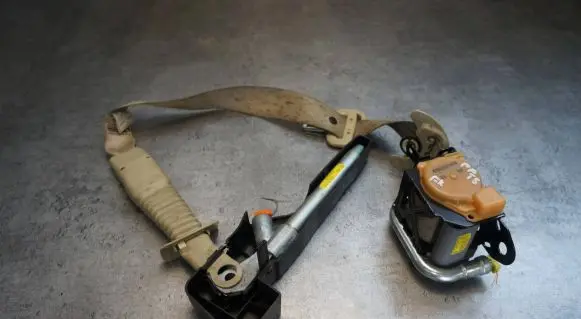 Infiniti FX Front seatbelt C9633HR09 TK-AH2-EG579