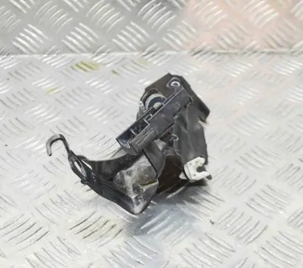Mazda 6 ABS pump bracket 