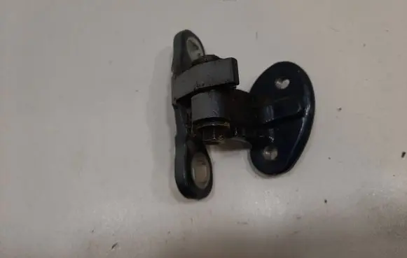 Volvo V50 Front door upper hinge 30715359