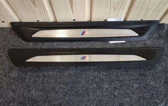 BMW 1 F20 F21 Front sill trim cover 8051037