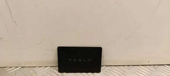 Tesla Model Y Ignition key/card 