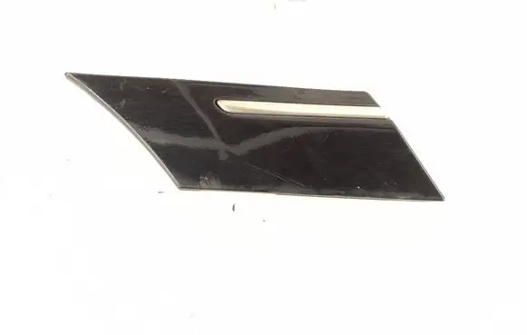 Mercedes-Benz B W245 Rear fender molding trim 1696983462 1696904262