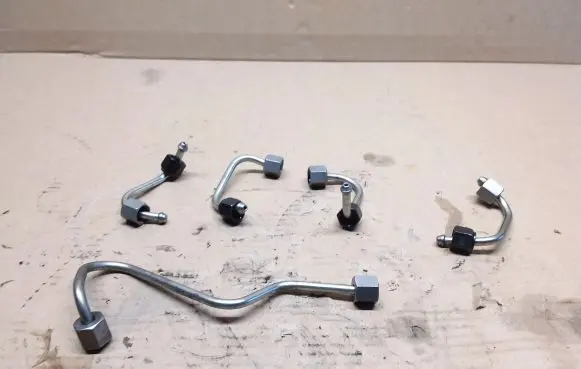 Peugeot 508 Fuel injector supply line/pipe 