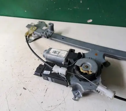 Nissan Pathfinder R51 Front door window regulator with motor 13214221