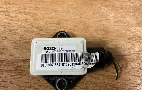 Audi A4 S4 B7 8E 8H ESP acceleration yaw rate sensor 8E0907637B 8E0907637