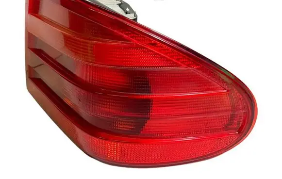 Mercedes-Benz E W210 Rear/tail lights A2108204464 197202