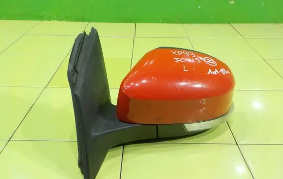Ford Focus Front door electric wing mirror 024550 LEWE