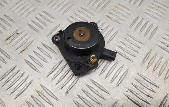 Chrysler Pacifica Camshaft pulley/ VANOS 05047788AD