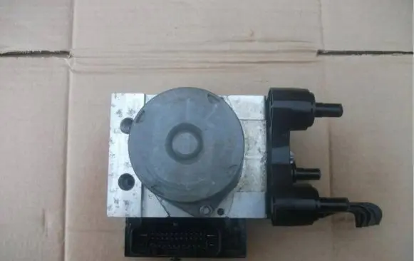 Mercedes-Benz E AMG W212 ABS Pump