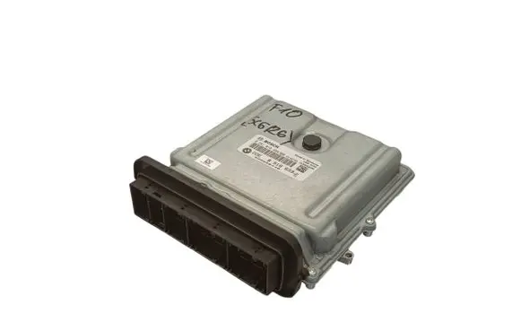 BMW 5 F10 F11 Engine control unit/module 8518633 8573557