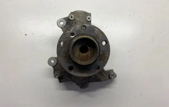 BMW 7 E65 E66 Front wheel hub 6753462
