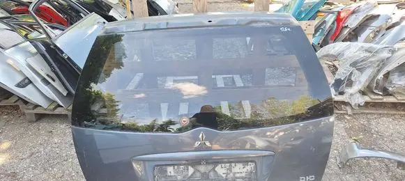 Mitsubishi Grandis Tailgate/trunk/boot lid