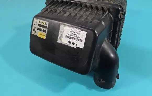 Peugeot 307 Air filter box 9635628980C IMPRK1598152