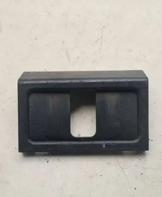 Mercedes-Benz E W211 Other trunk/boot trim element 2116900007
