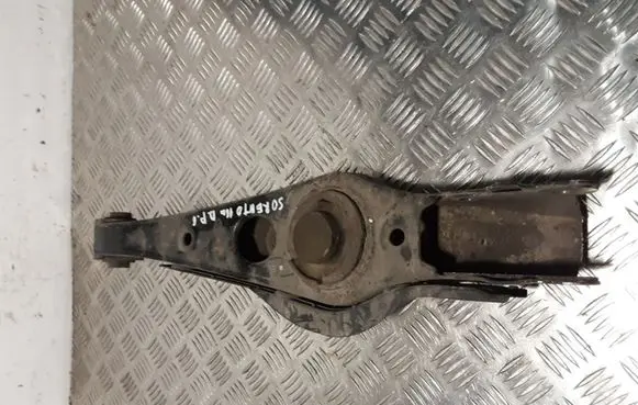 KIA Sorento Rear control arm