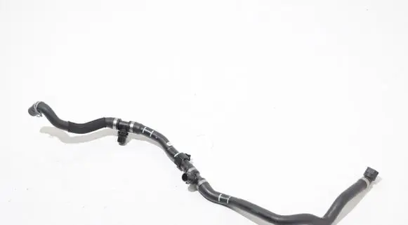 BMW X7 G07 Engine coolant pipe/hose 6821653