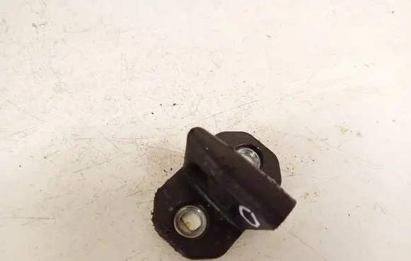 Mercedes-Benz C W203 Front door lock loop/hook striker 