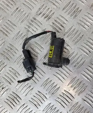 Hyundai Terracan Windscreen/windshield washer pump
