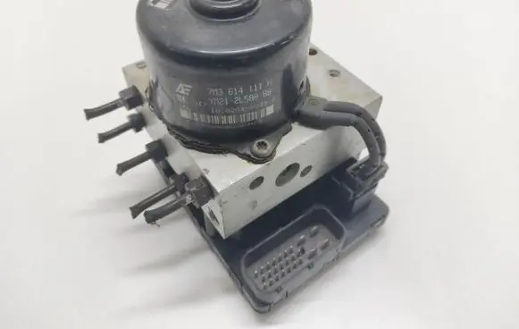 Volkswagen Sharan ABS Pump 1J0907379P 5WK8476 10094903313