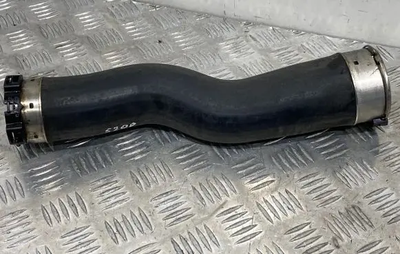 BMW 5 F10 F11 Intercooler hose/pipe 7810614 118844