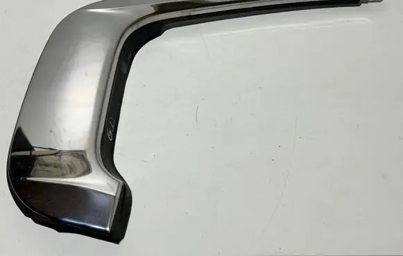 Citroen C5 Aircross Rear side glass trim 9819474077