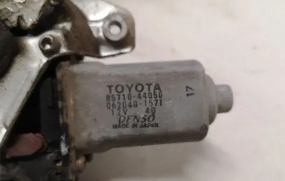 Toyota Avensis Verso Rear door window regulator with motor 8571044050 0620401571