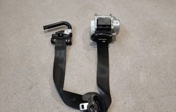 Land Rover Range Rover Evoque L551 Front seatbelt K8D2611B08CA K8D2611B08CA8PVJ