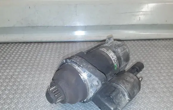 Volkswagen Golf Plus Starter motor 02Z911023H TS18E1