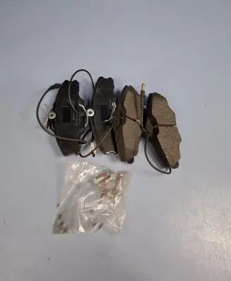 Peugeot 406 Brake pads (front) 425131 425268