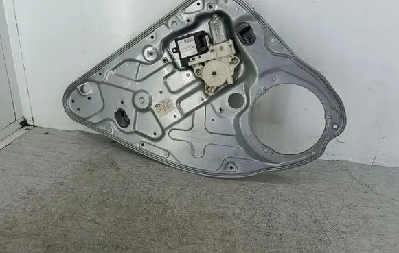 Ford Focus C-MAX Rear door window regulator with motor