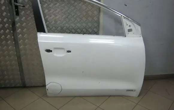 KIA Sportage Front door
