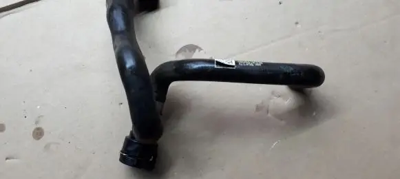 Audi A4 S4 B9 8W Engine coolant pipe/hose 8W0122109T