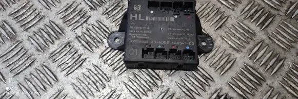Mercedes-Benz CLS C218 X218 Door control unit/module A2189001401
