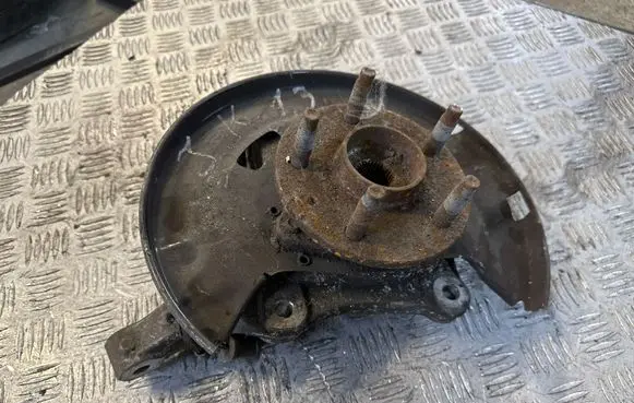 Opel Astra J Front wheel hub