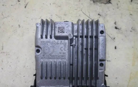 Toyota Avensis T270 Distronic sensor radar 88181-05050