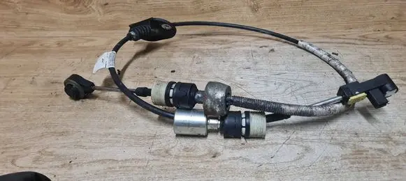 Volvo S80 Gear shift cable linkage 31259082