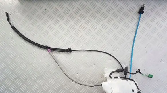 Mercedes-Benz E W212 Rear door lock A0997300235