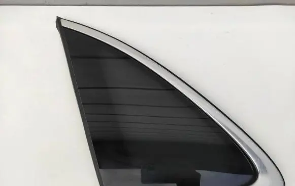 Porsche Macan (95B) Rear side window 95B845297DB
