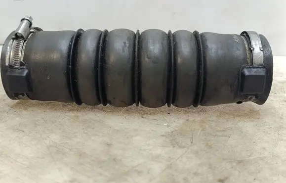 Citroen C5 Intercooler hose/pipe 9684980380
